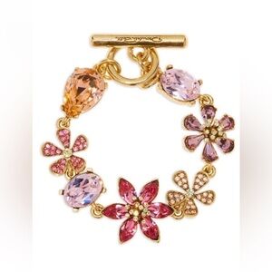 Oscar de la Renta
Crystal Flower bracelet